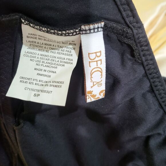 BECCA Color Play Savannah Crochet One Piece Swimsuit NWOT size Small Black - Picture 5 of 5